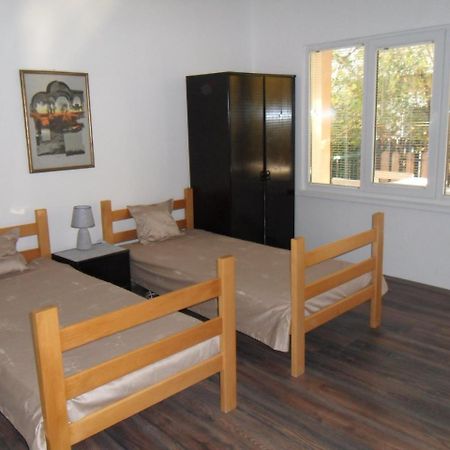 Misko'S Guest House สโกเปีย ภายนอก รูปภาพ